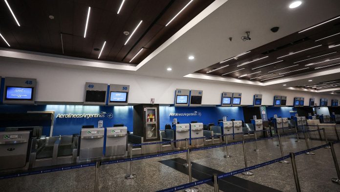 Paro de ATE, en vivo: desde las 9, la medida afectará a más de 27 aeropuertos