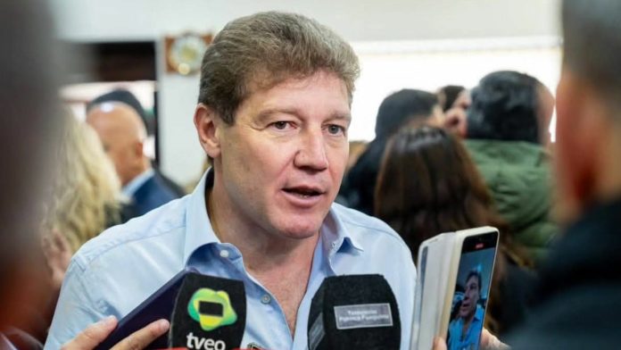 Tierra del Fuego: Gustavo Melella lanzó un plan de desendeudamiento para combatir la morosidad
